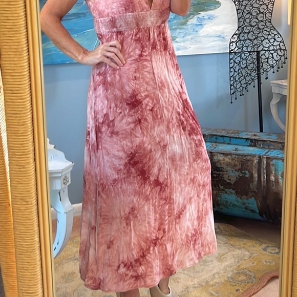 Blush Noir,Beautiful Red, Soft Tie-Dye Maxi Dress, V-Neck & V-Back, EUC, Size M - Picture 11 of 11